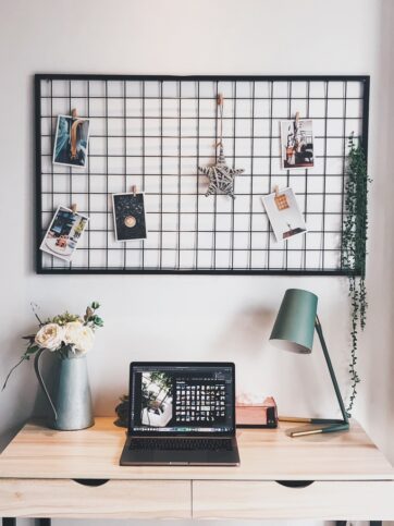 Minimal work from home desk setup