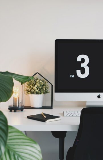 Minimal work from home desk setup